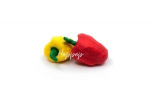 Poivron en papier de soie réalisé avec la technique Happap – Création artisanale et décorative.